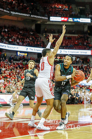 DKI191121018_UW_vs_UWGB