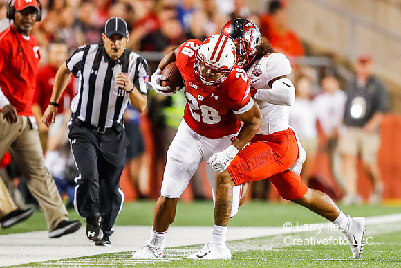 DKI180831009_WKU_at_Wisc_Football