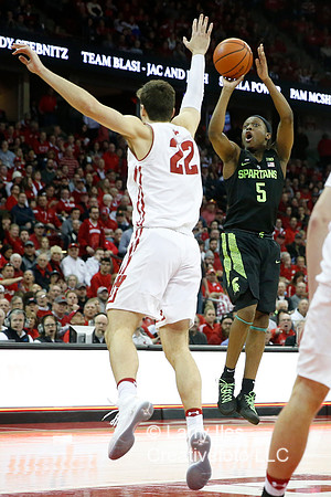 DKI180225013_Wisconsin_Michigan_State