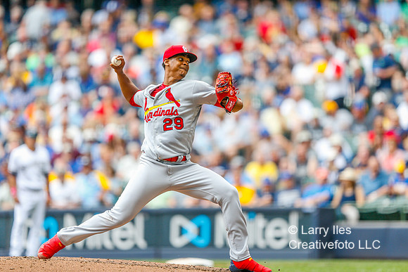 DKI180530011_Cardinals_at_Brewers