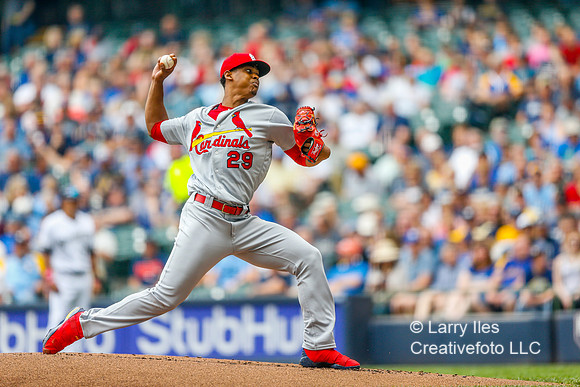 DKI180530006_Cardinals_at_Brewers