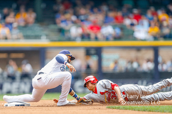 DKI180530012_Cardinals_at_Brewers