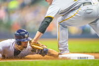 DKI17091302_Pirates_vs_Brewers_Game_3