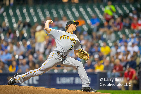 DKI17091301_Pirates_vs_Brewers_Game_3