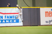 DKI17091305_Pirates_vs_Brewers_Game_3