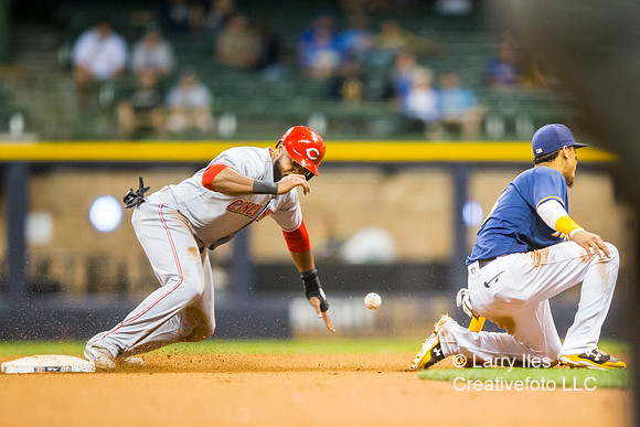 DKI17092615_Brewers_Reds