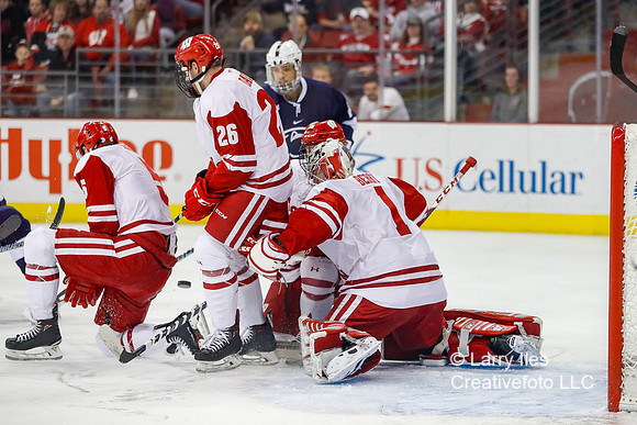 DKI180126008_Wisconsin_Penn_State
