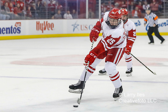 DKI180126012_Wisconsin_Penn_State