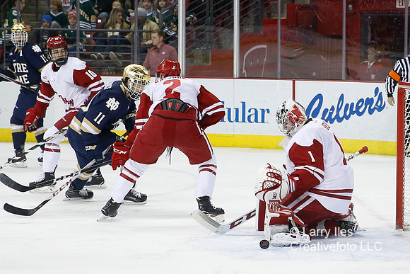 DKI171208004_Wisconsin_Notre_Dame