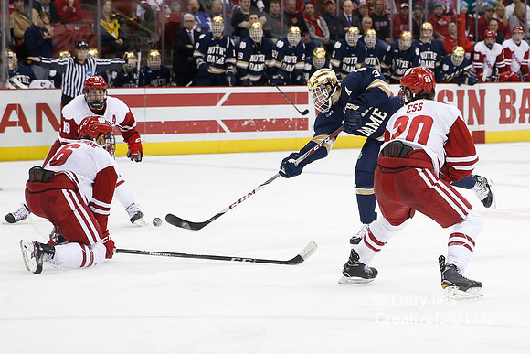 DKI171208011_Wisconsin_Notre_Dame
