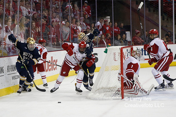 DKI171208012_Wisconsin_Notre_Dame