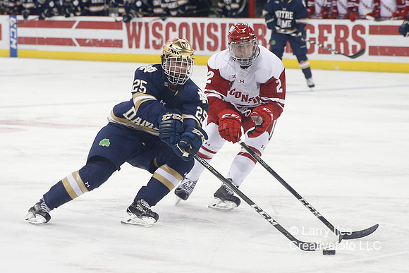 DKI171208018_Wisconsin_Notre_Dame
