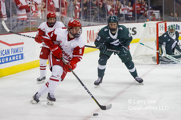 DKI180112011_Wisconsin_Michigan_State
