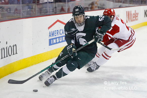 DKI180112014_Wisconsin_Michigan_State