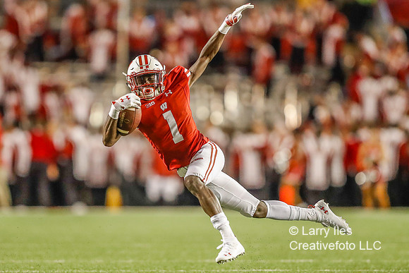 DKI180831019_WKU_at_Wisc_Football