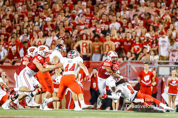 DKI180831008_WKU_at_Wisc_Football
