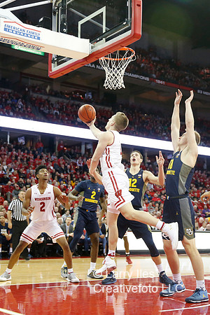 DKI171209002_Wisconsin_Marquette