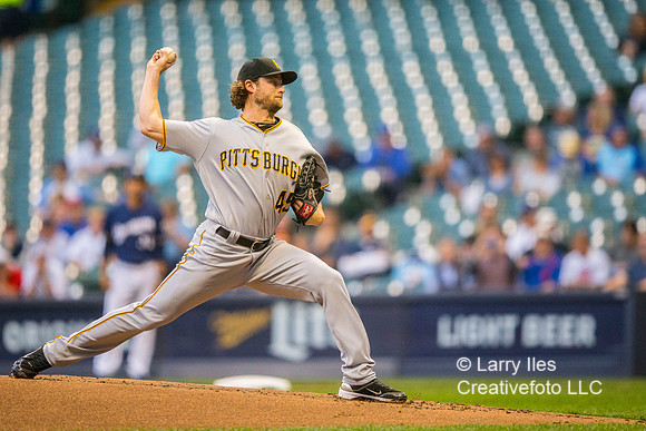 DKI17091217_Pirates_vs_Brewers