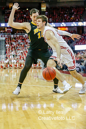 DKI190307008_IOWA_at_WIS