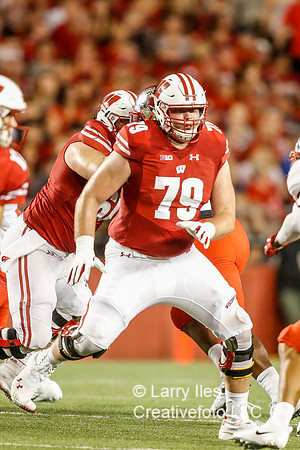 DKI180831014_WKU_at_Wisc_Football