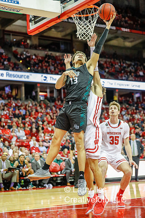 DKI191121016_UW_vs_UWGB