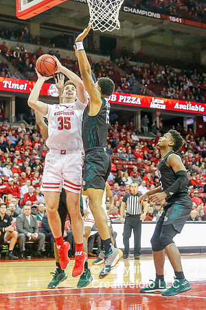 DKI191121002_UW_vs_UWGB