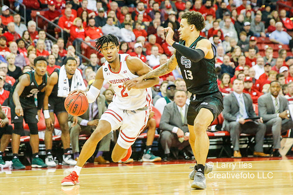 DKI191121005_UW_vs_UWGB