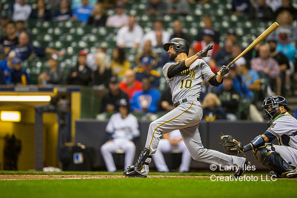 DKI17091106_Pirates_vs_Brewers