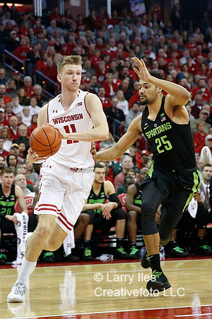 DKI180225011_Wisconsin_Michigan_State