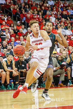 DKI191121003_UW_vs_UWGB