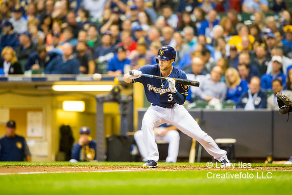 DKI17092712_Brewers_Reds