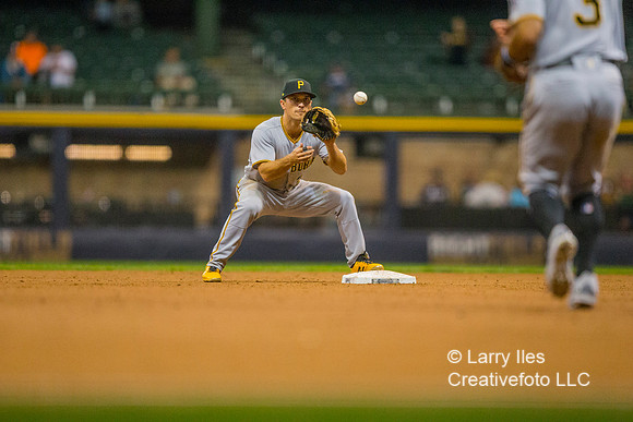 DKI17091110_Pirates_vs_Brewers